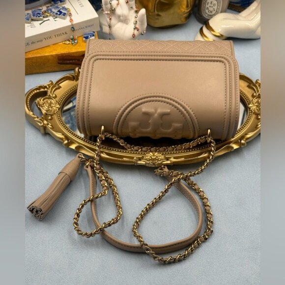 🆕 TORY BURCH 🧿 NWOT Fleming Small Convertible Shoulder Bag, Beige In Bedrock - Picture 8 of 14